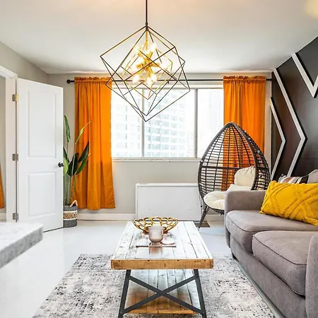 Atl Downtown! City View! Onsite Parking! Pool! Lm1K1Q